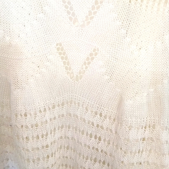 Rue 21 Ruffled Edge Open Knit Cocoon Sweater - Picture 11 of 13